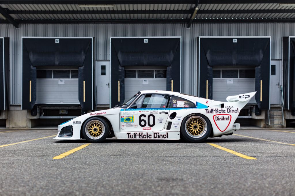 Porsche racecar side