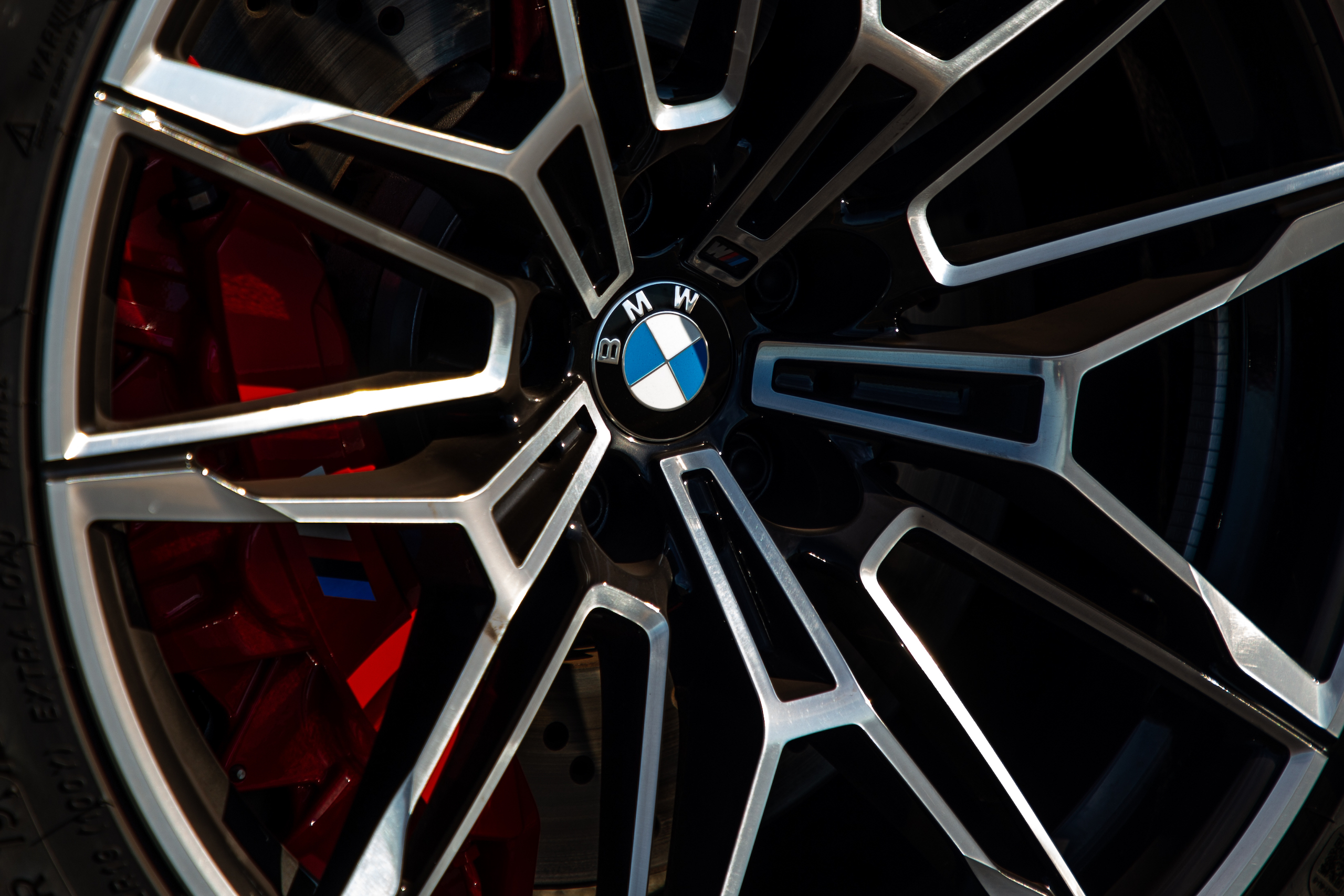 2022 BMW M3 wheel closeup